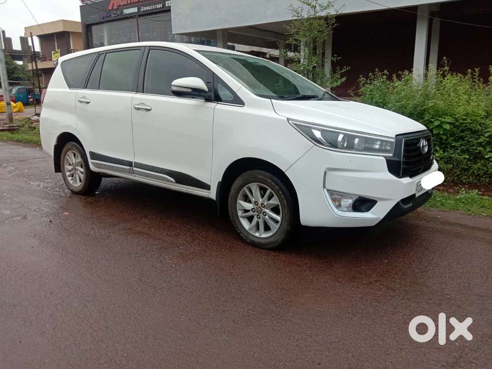 Toyota Innova Crysta 2.4 V, 2016, Diesel