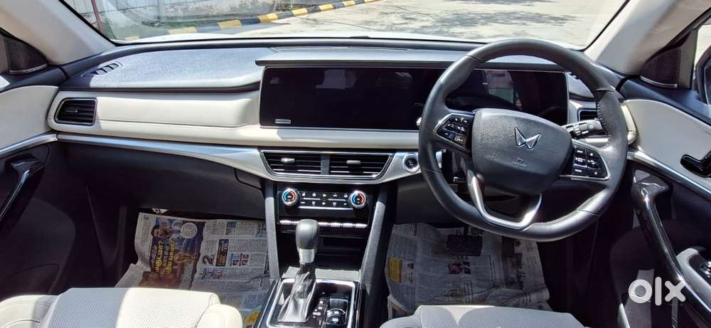 Mahindra Xuv700 2.2 Ax 7 Diesel At Str, 2024, Diesel