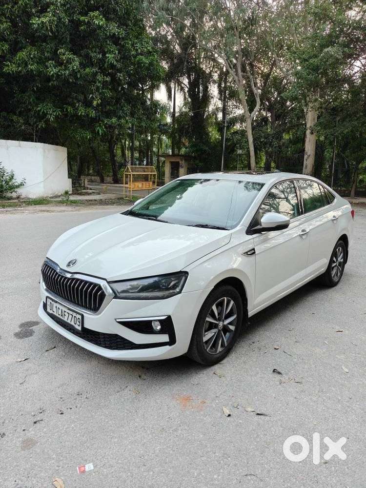 Skoda Slavia Style 1.0l Tsi At, 2022, Petrol