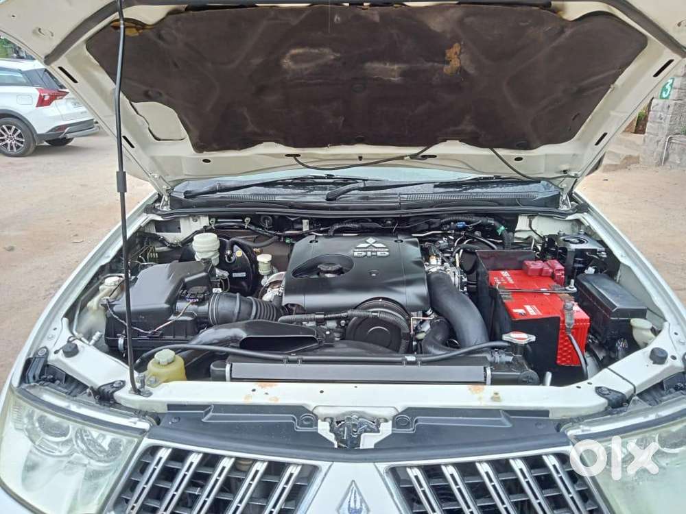 Mitsubishi Pajero Sport 2.5 Manual, 2012, Diesel