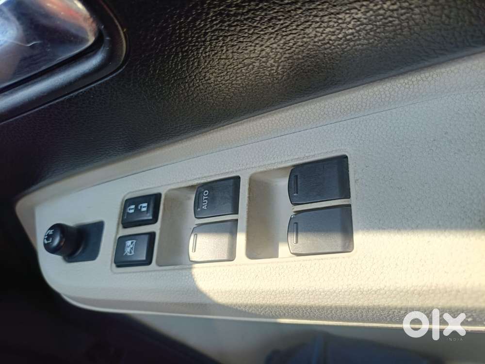 Maruti Suzuki Ignis 1.2 Amt Alpha, 2017, Petrol