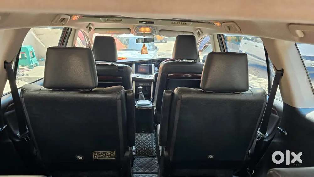 Toyota Innova Crysta 2018 Diesel 190000 Km Driven