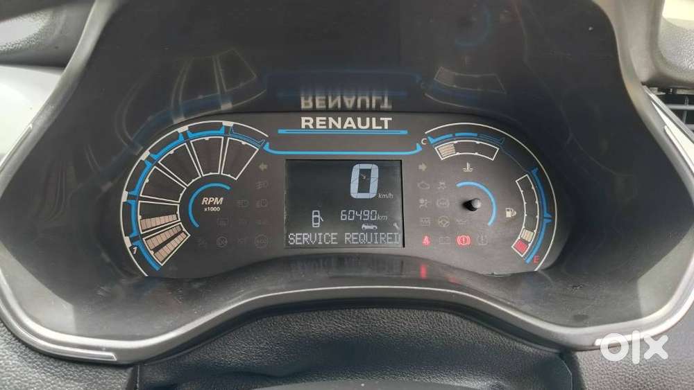 Renault Triber Rxz, 2022, Petrol