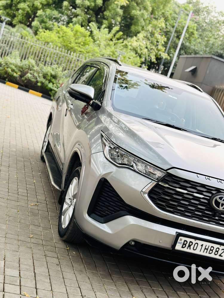 Toyota Innova Hycross 2.0 Vx Hybrid 7 Str, 2023, Petrol