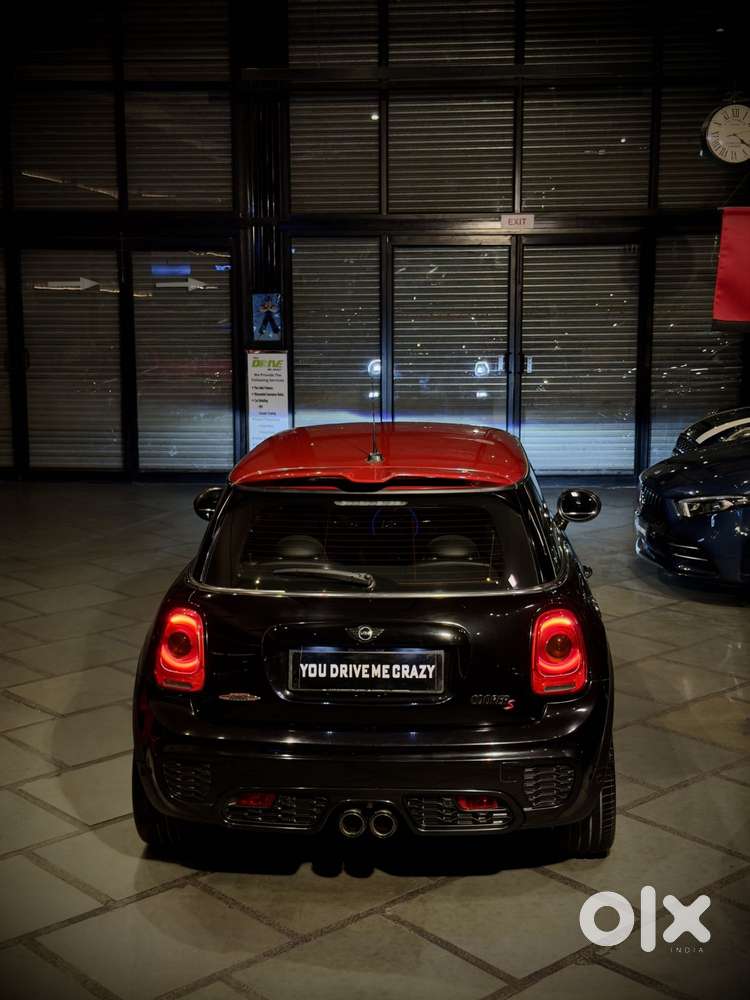Mini Cooper 3 Door John Works, 2017, Petrol