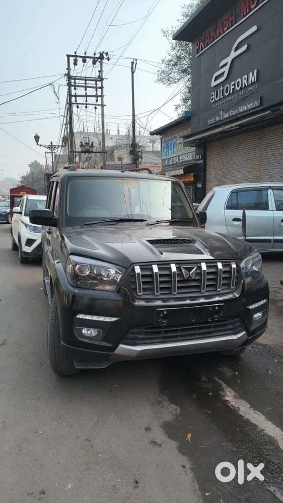 Mahindra Scorpio Classic S11 2025