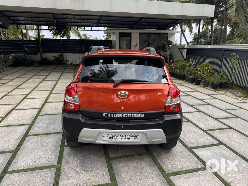 Toyota Etios Cross 1.2l G, 2015, Petrol