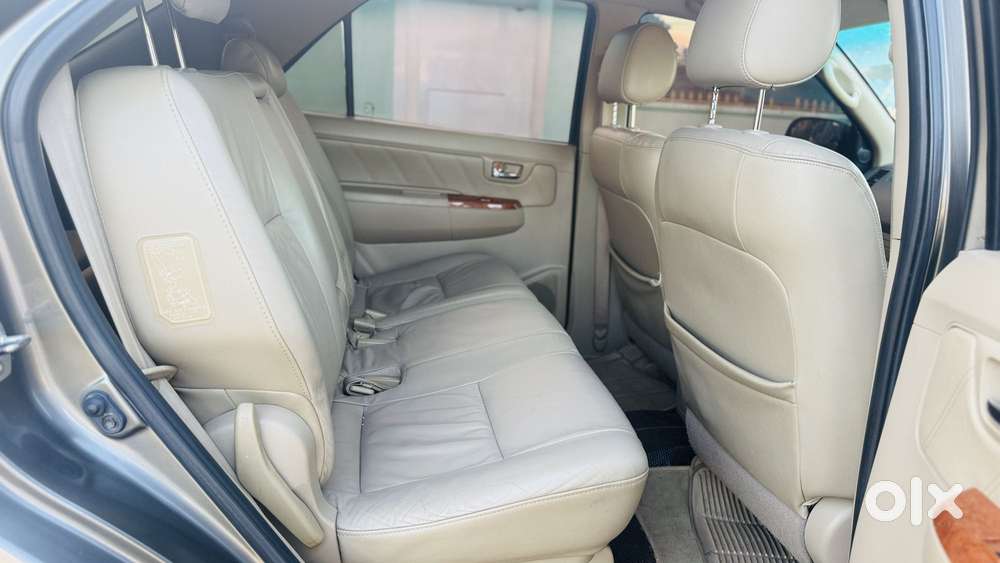 Toyota Fortuner 3.0 4x4 Manual, 2010, Diesel