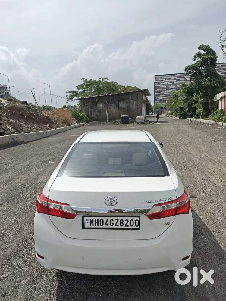 Toyota Corolla Altis 2015