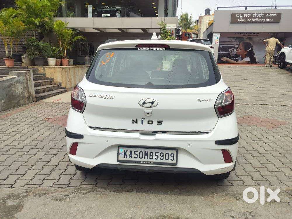 Hyundai Grand i10 Nios Sportz 1.2 Kappa VTVT, 2022, Petrol