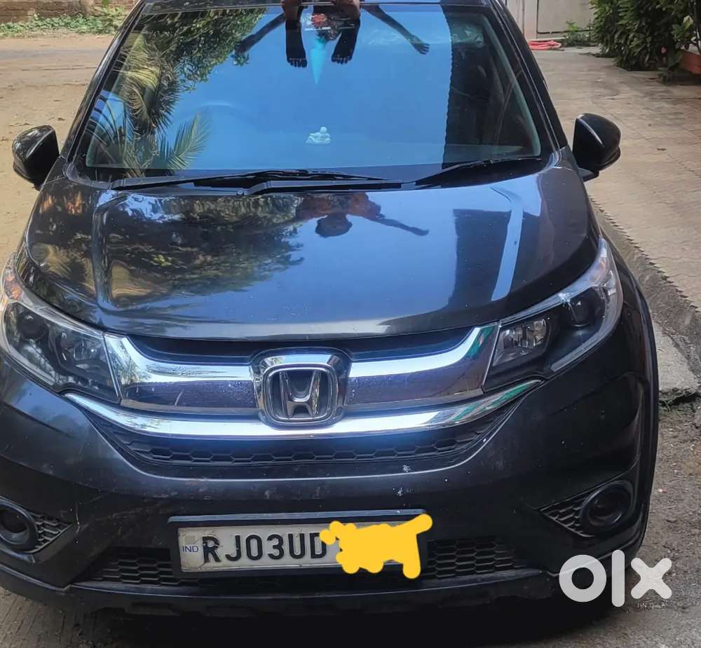 Honda Br-v 2017 Petrol 90000 Km Driven