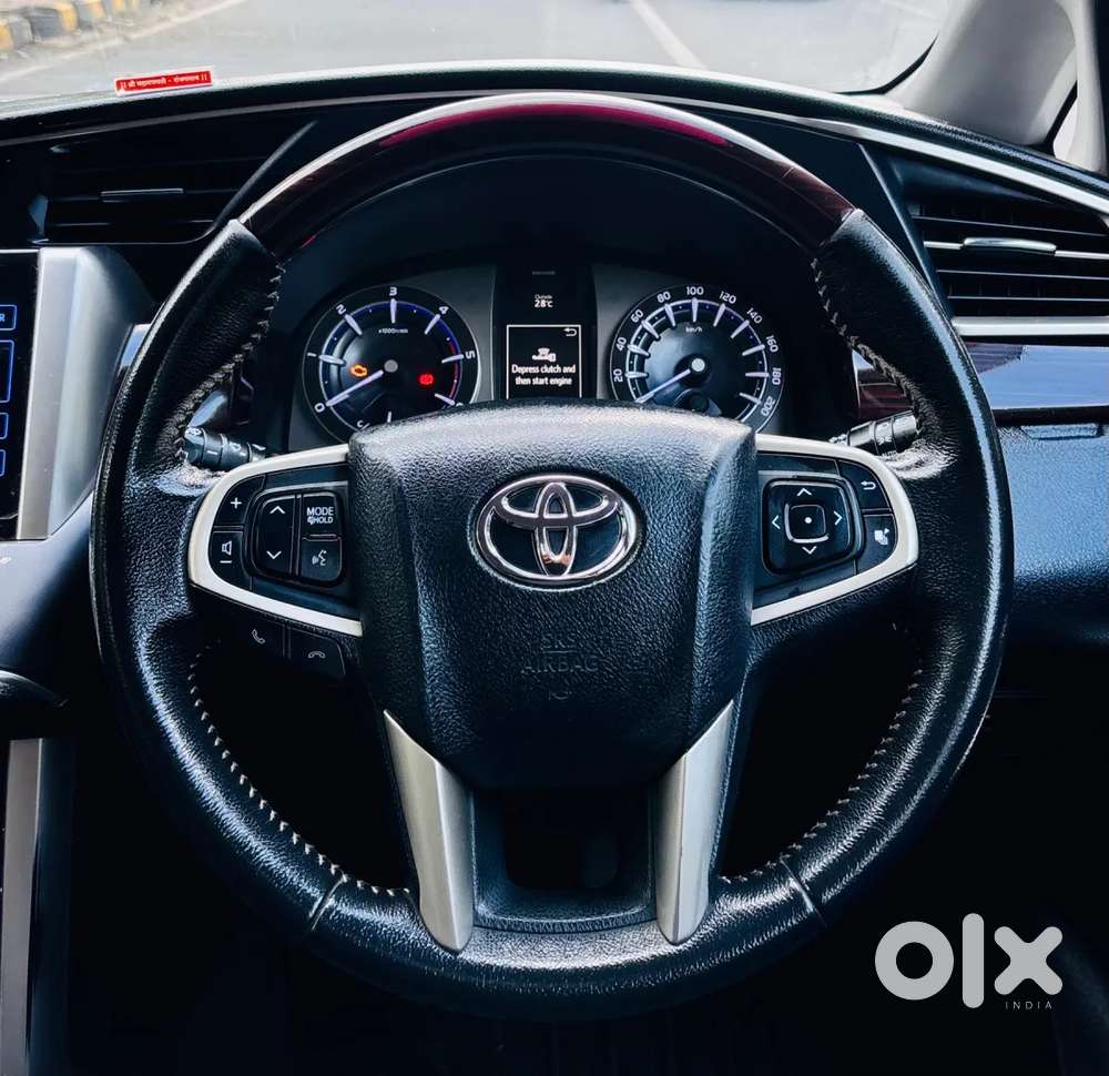 Toyota Innova Crysta [2020-ongoing] 2.4 Vx 7 Str, 2017, Diesel