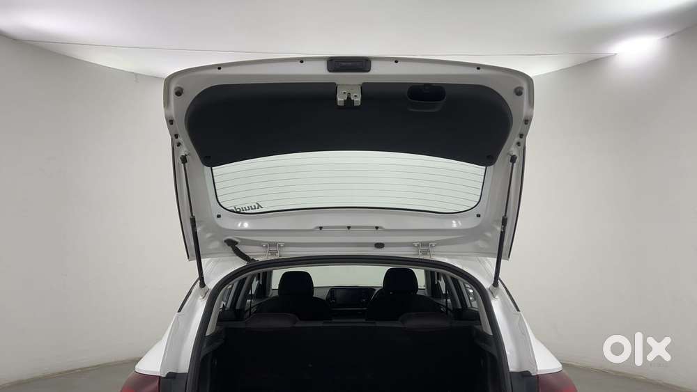 Hyundai I20 Sportz 1.2 Ivt, 2022, Petrol