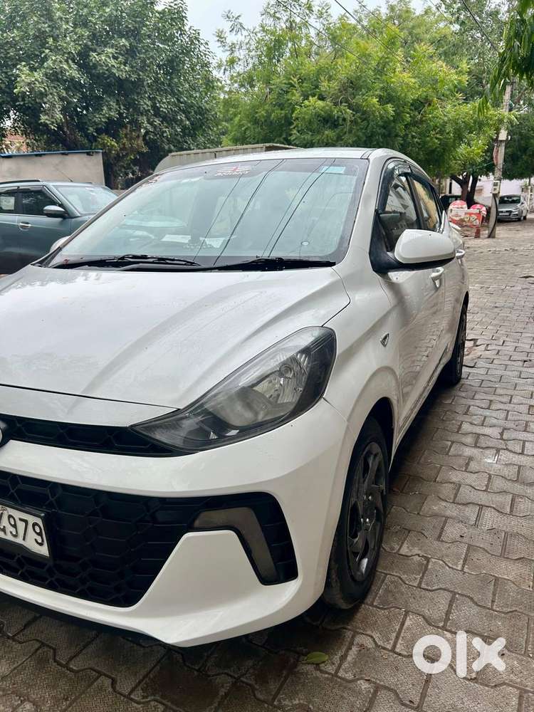 Hyundai Aura 1.2 Sx Cng, 2023, Cng & Hybrids