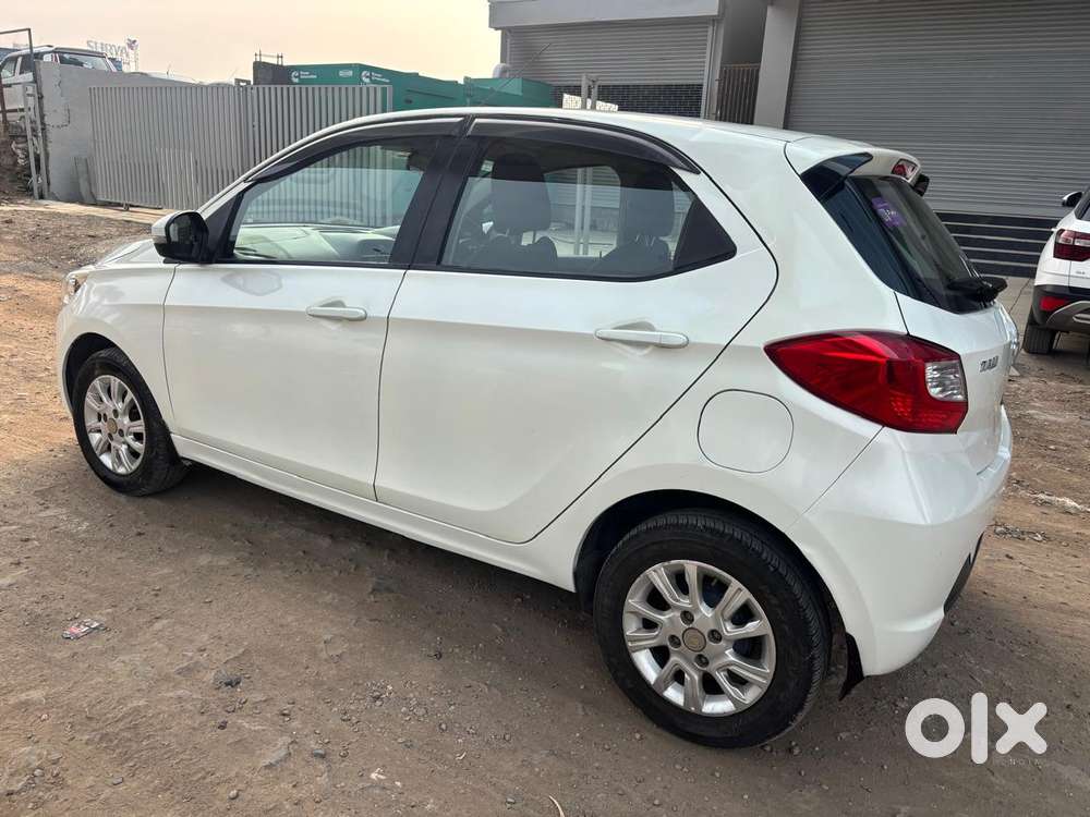Tata Tiago 1.2 Revotron Xz, 2017, Petrol