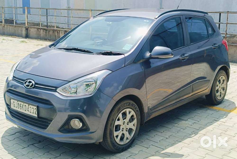 Hyundai Grand I10 Sportz, 2016, Petrol