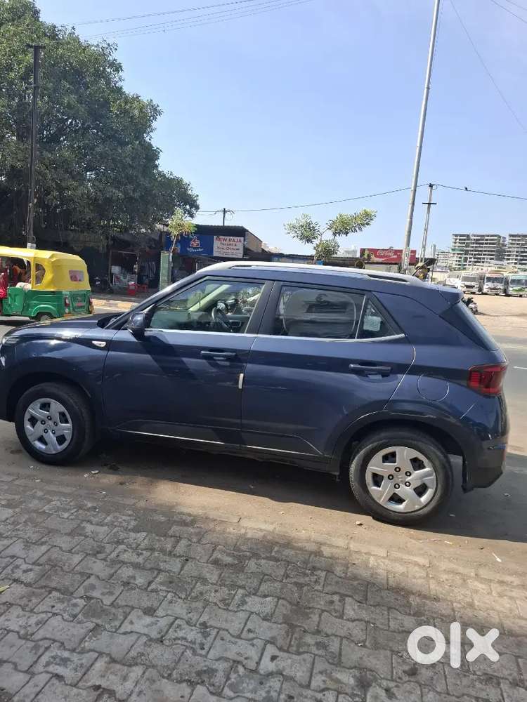 Hyundai Venue 2020 Cng & Hybrids 70000 Km Driven