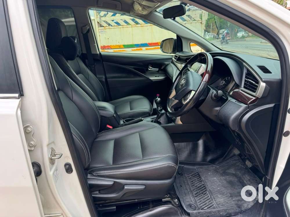 Toyota Innova Crysta 2.4 Manual 2021