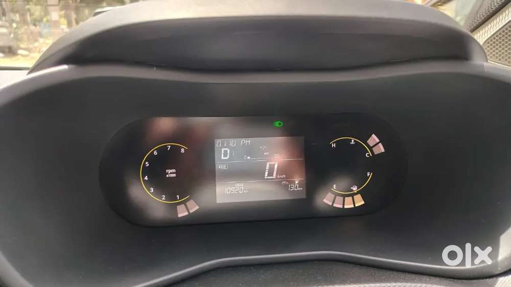 Tata Nexon Pure + S Amt Cng 2026