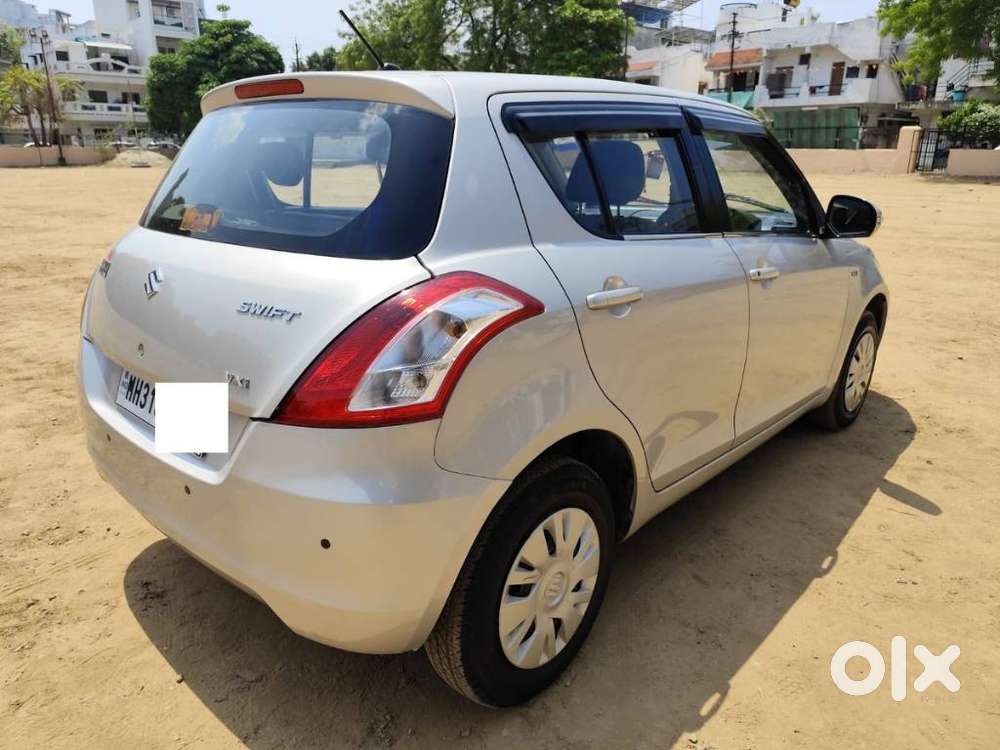 Maruti Suzuki Swift Vxi Abs Bsiv, 2014, Petrol