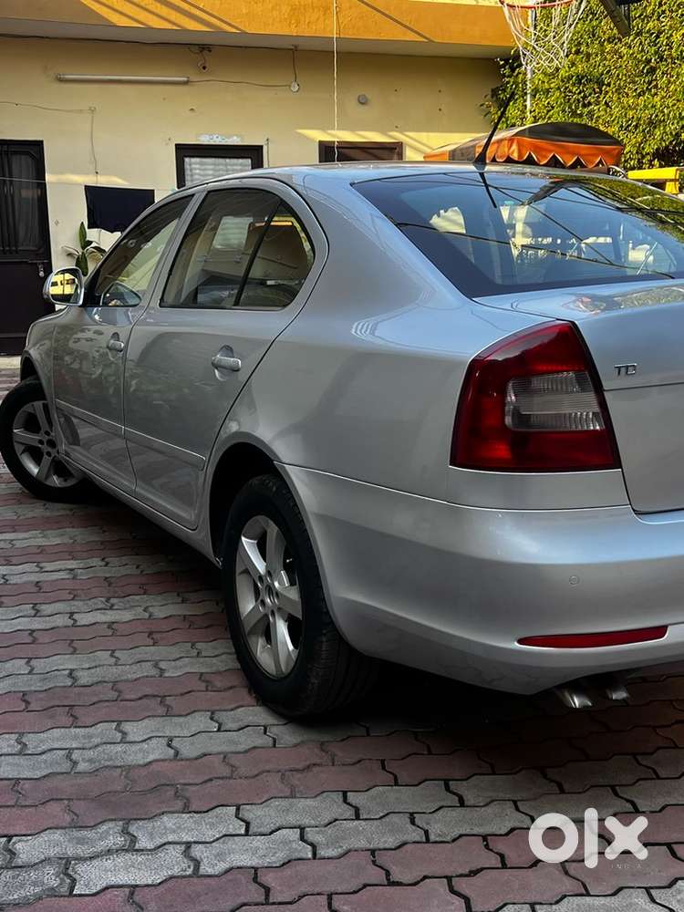 Skoda Laura 2012 Diesel Well Maintained