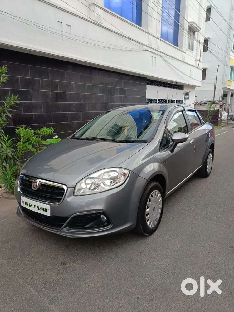 Fiat Linea Emotion Petrol 2014