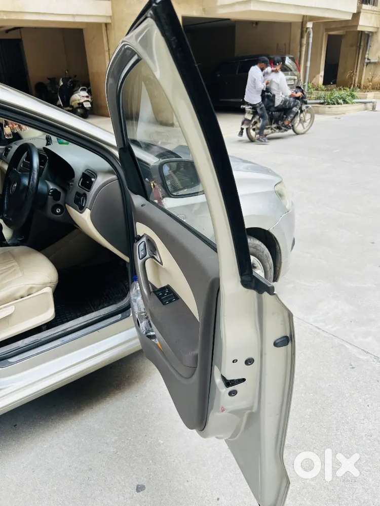 Volkswagen Vento 2011 Petrol Well Maintained
