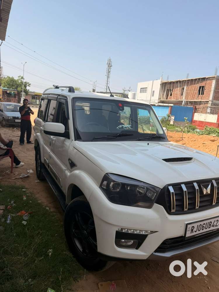 Mahindra Scorpio S10 2.2 Diesel 2017