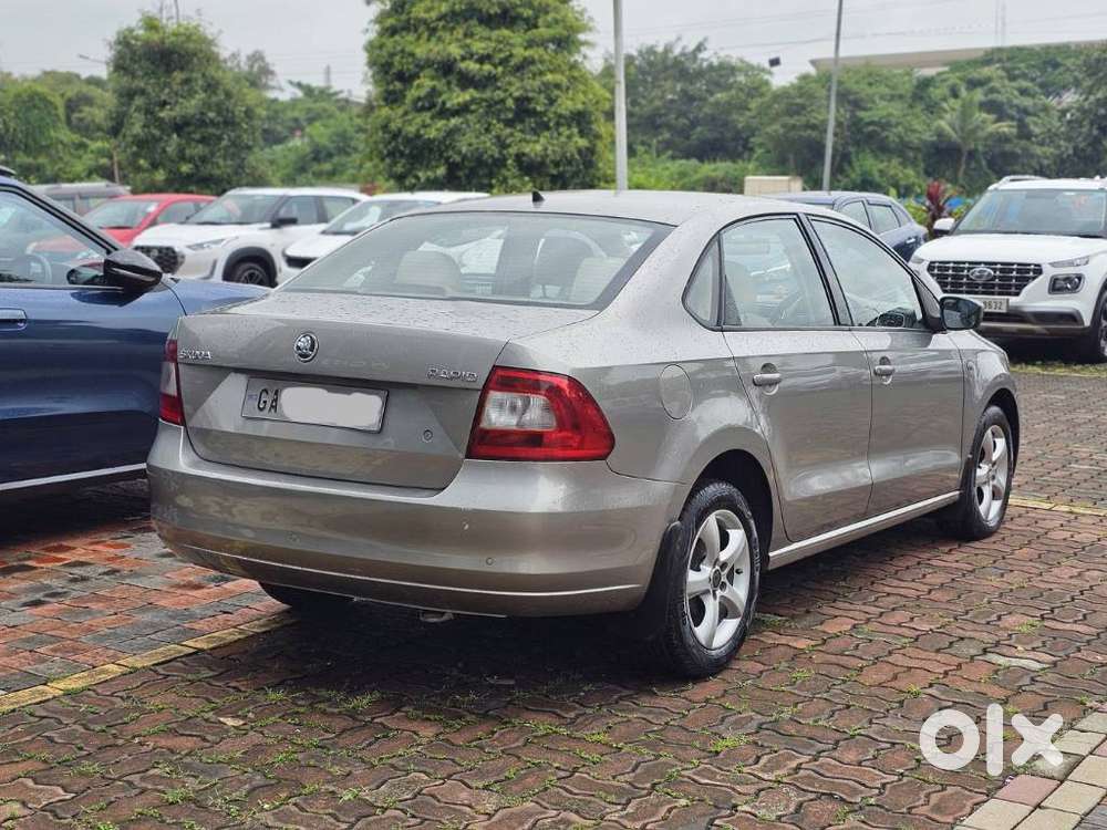 Skoda Rapid 1.6 Mpi At Ambition Plus Alloy, 2015, Petrol