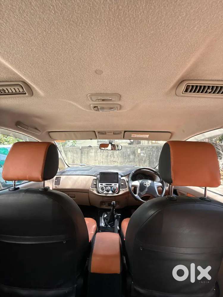 Toyota Innova 2016