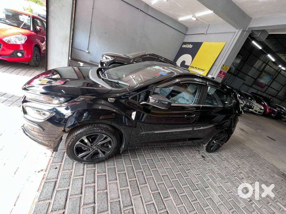 Tata Altroz, 2023, Petrol