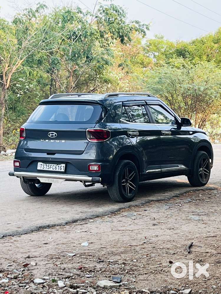 Hyundai Venue, 2021, Petrol