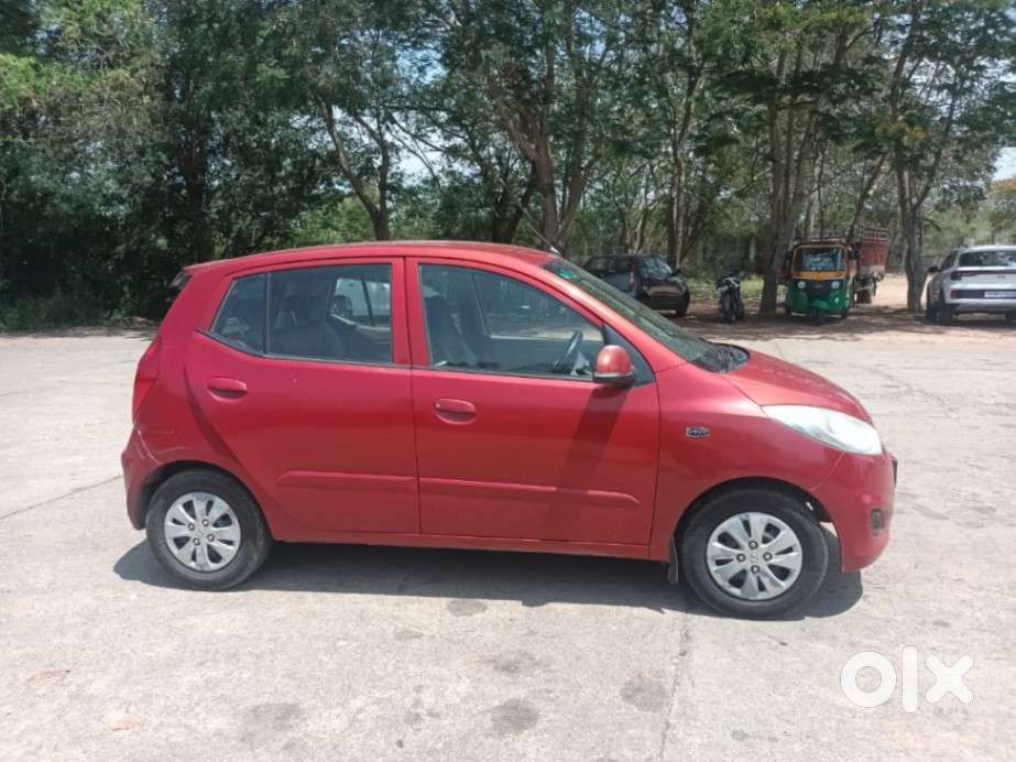 Hyundai I10 Sportz, 2011, Petrol