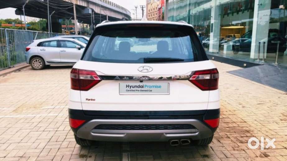 Hyundai Alcazar Platinum 7 Str 1.5 Turbo Petrol Adventure, 2024, Pet..