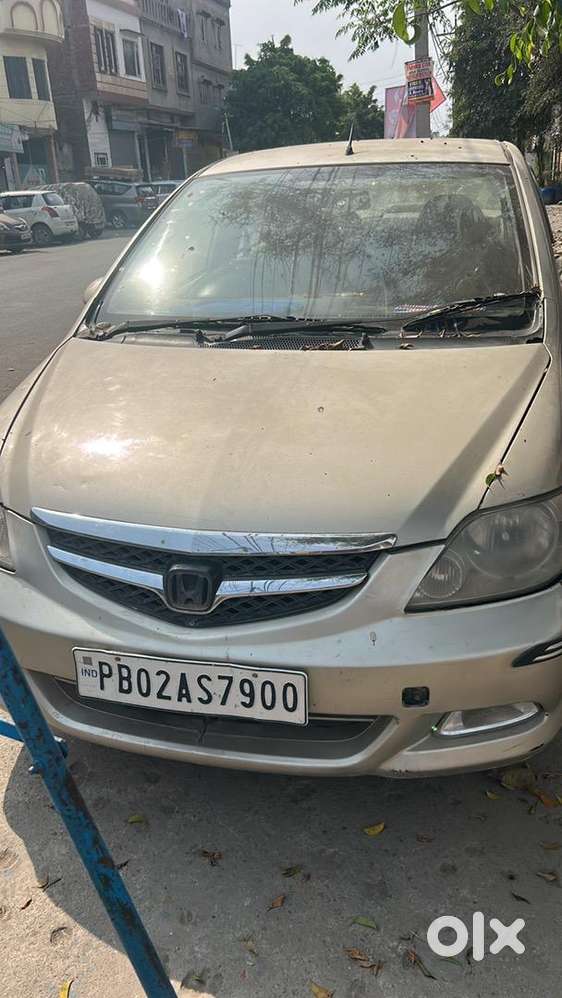 Honda City Zx 2006 Cng & Hybrids Good Condition