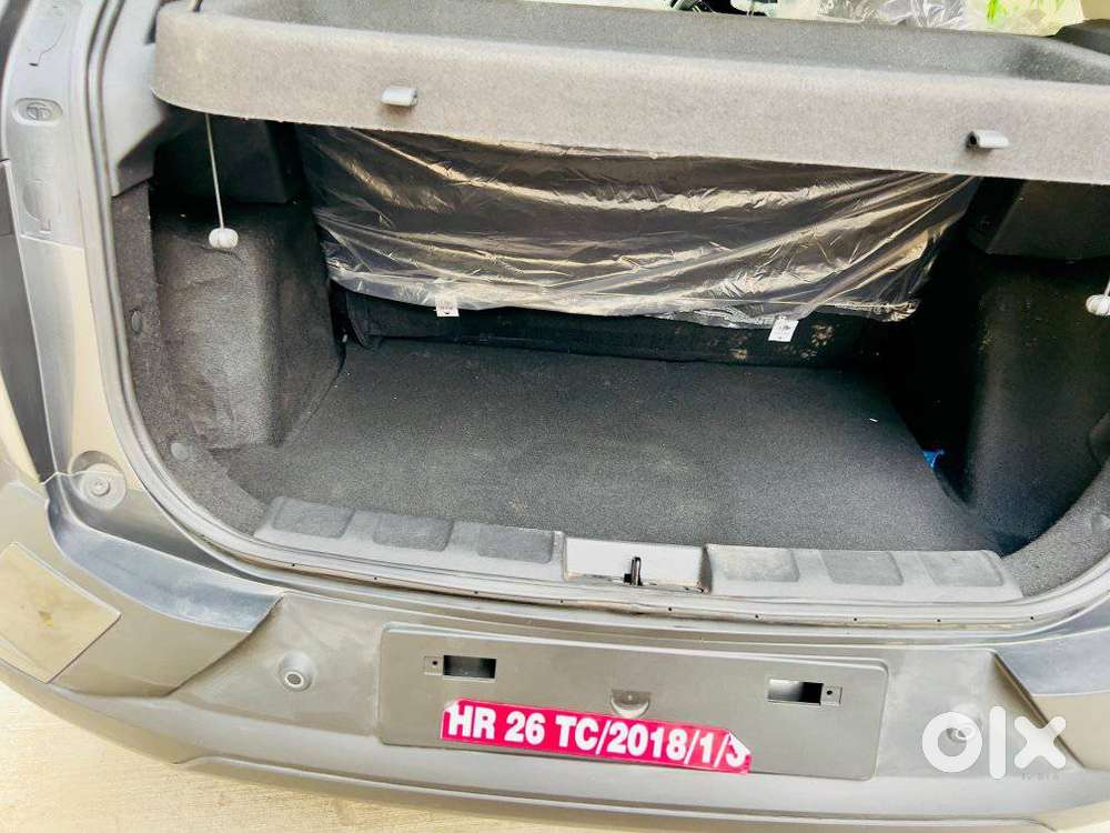 Tata Nexon Pure 1.2 Revotron Petrol 6 Mt, 2026, Petrol