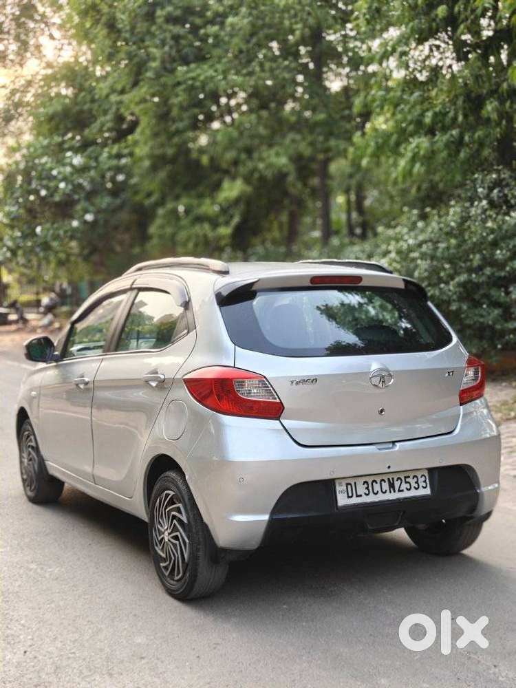 Tata Tiago 1.2 Revotron Xt (o), 2017, Petrol