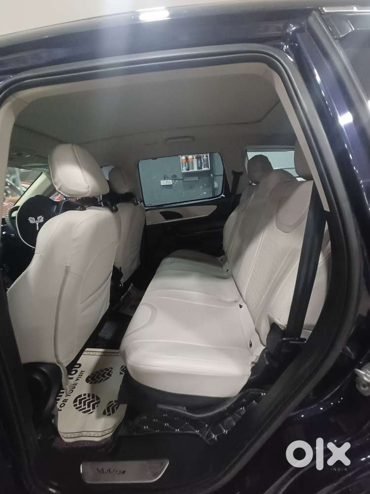 Mahindra Xuv700 Automatic Petrol 2021