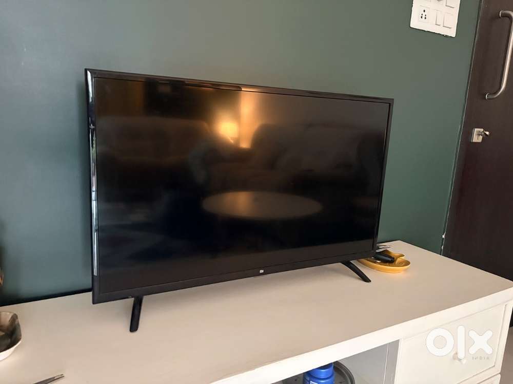 32 Inch MI TV for Sale in Pimple Nilakh