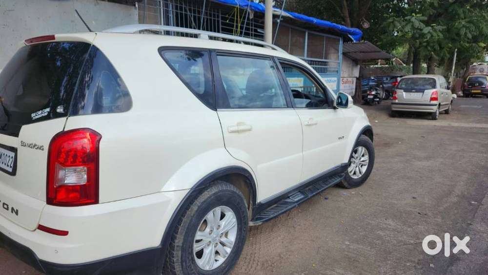 Mahindra Rexton, 2015, Diesel
