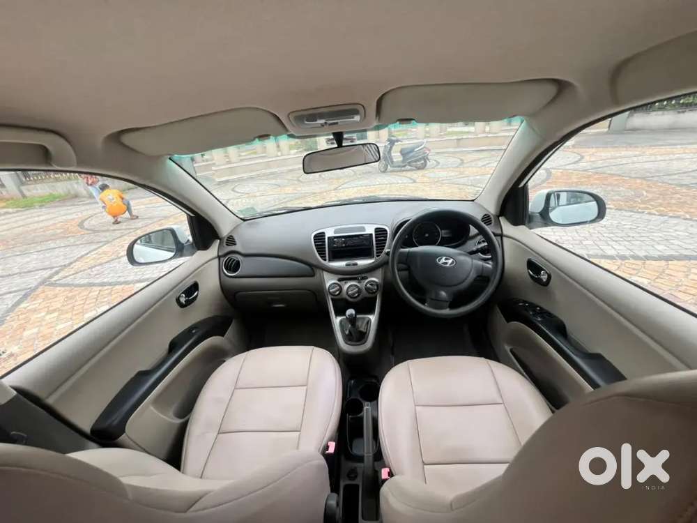 Hyundai I10 2012 Petrol 70000 Km Driven