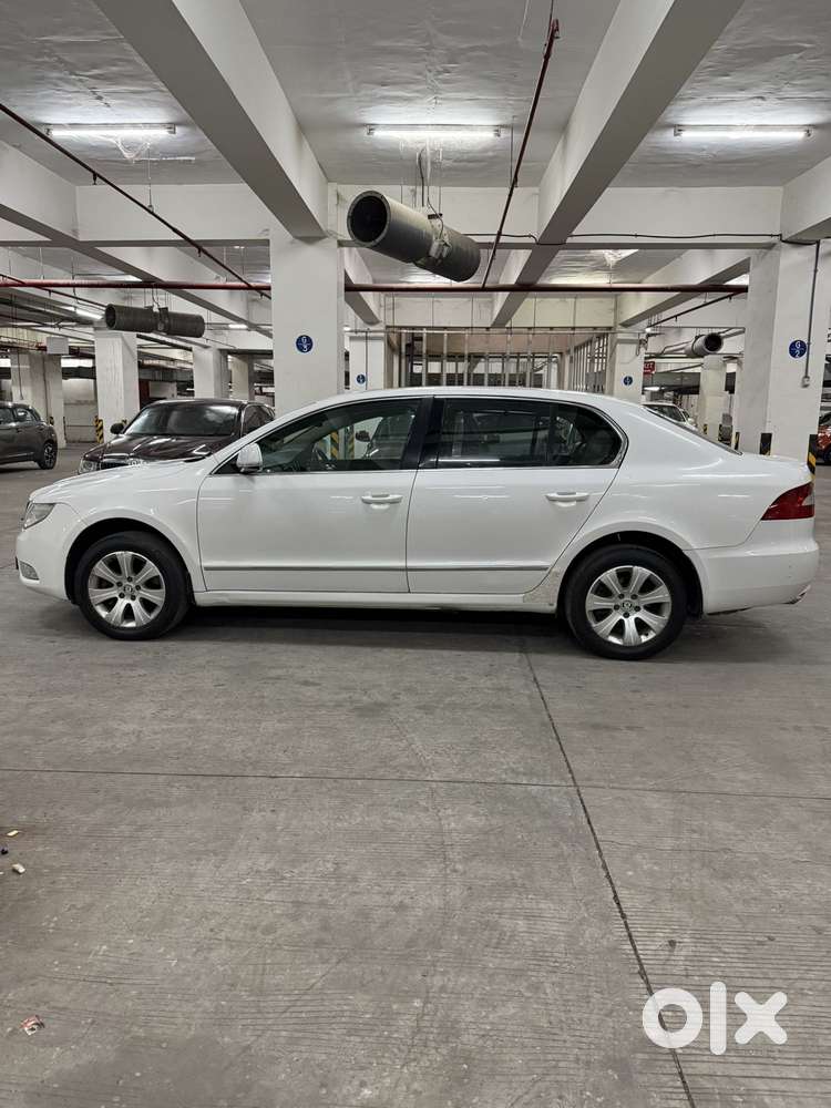 Skoda Superb Sportline 2.0 Tdi At, 2011, Diesel