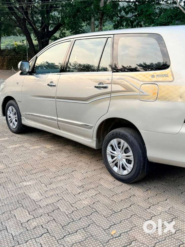 Toyota Innova 2.5 Gx 7 Str Bs-iii, 2014, Diesel