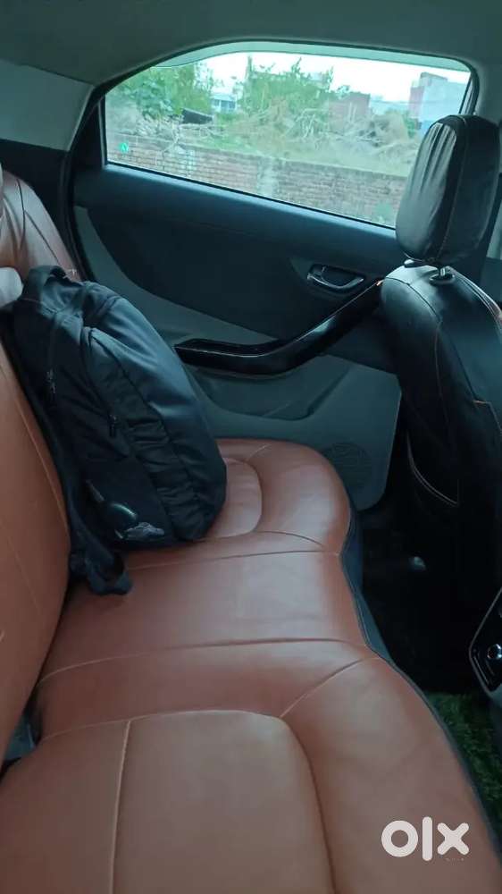 Good Condition 
Leatherite Seats
Auto Ac
Steering Controls