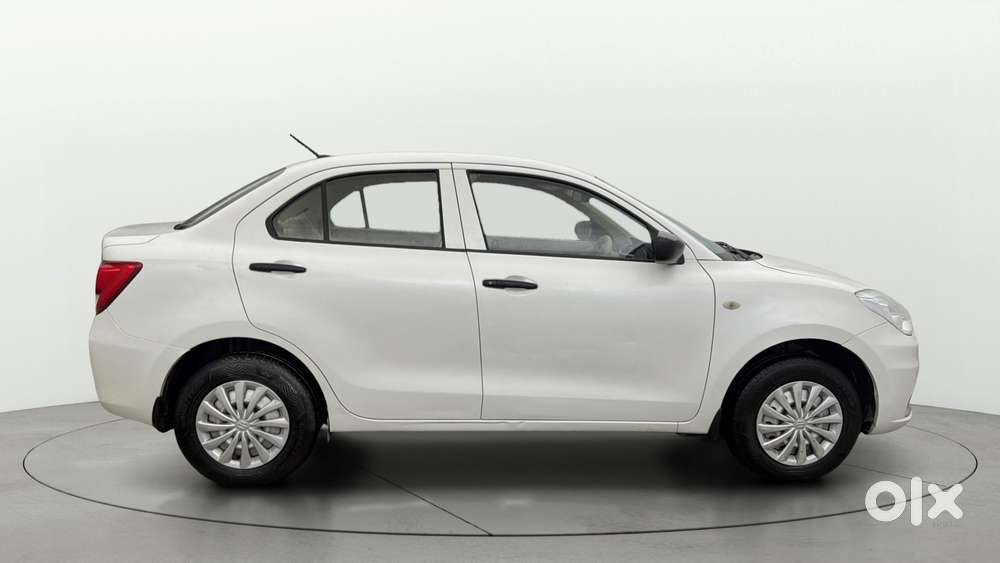 Maruti Suzuki Dzire 1.2 Lxi, 2022, Petrol