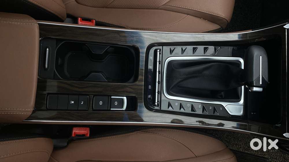 Mg Hector Plus Savvy Pro 1.5 Turbo Petrol Cvt 7 Str, 2023, Petrol