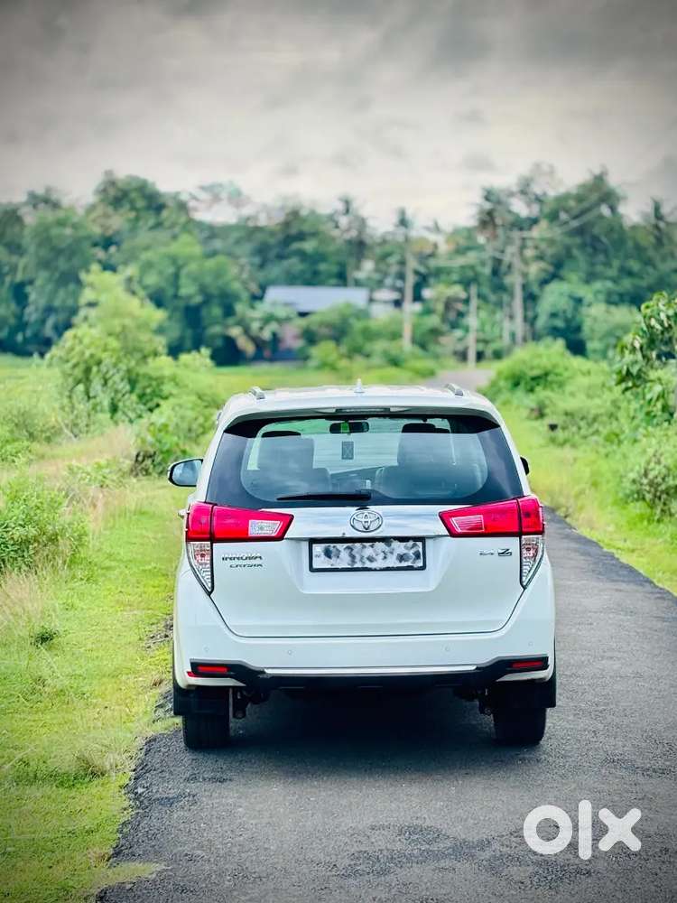 Neet And Clean Vehicle