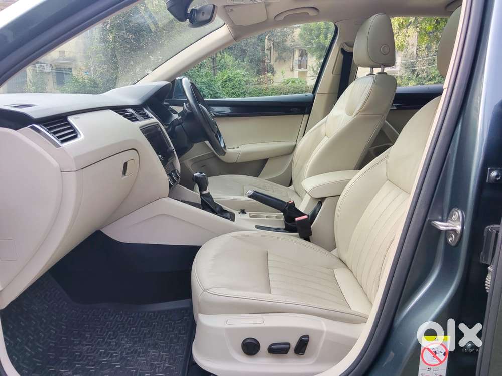 Skoda Octavia 2.0 L K Tsi At, 2020, Petrol
