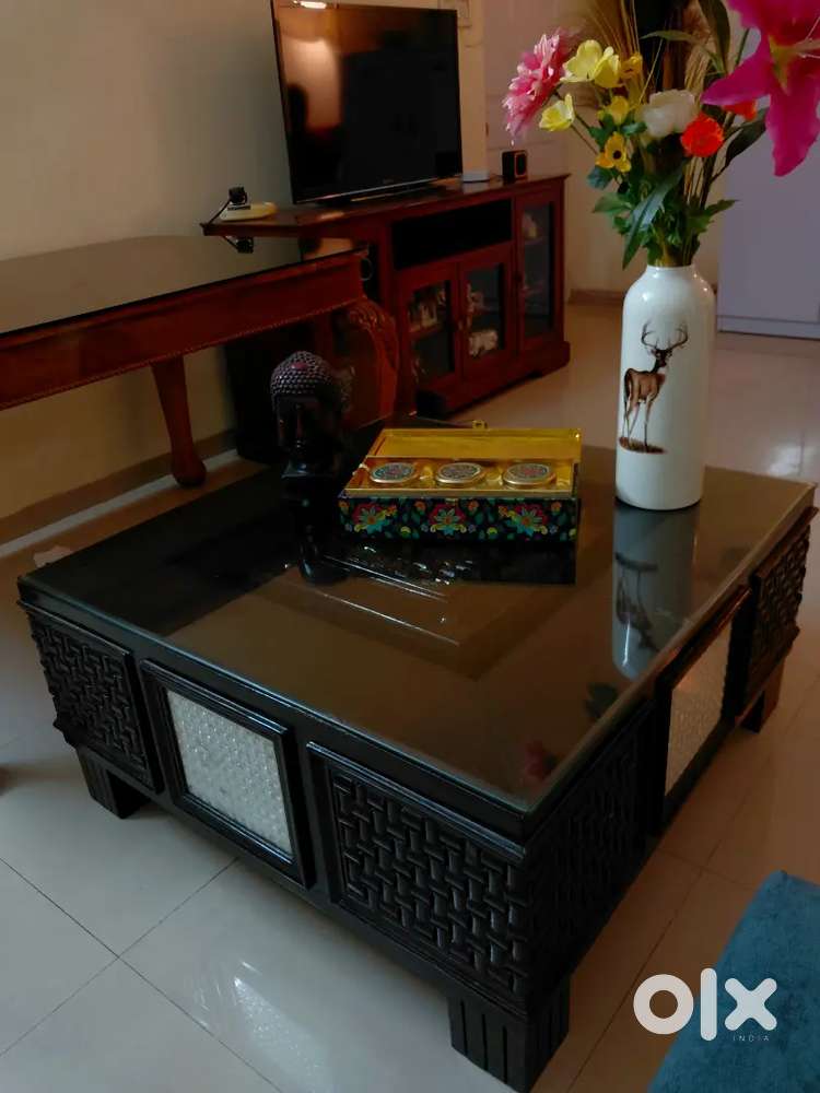 Stylish Centre Table for Living Room in Excellent Condition