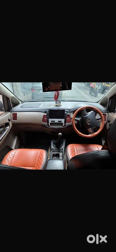 Toyota Innova 2015 Diesel 86000 Km Driven